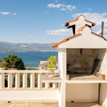 Ferienwohnung In Arbanija Mit Meerblick, Balkon, Klimaanlage, W-Lan 5137-1 Трогір Екстер'єр фото